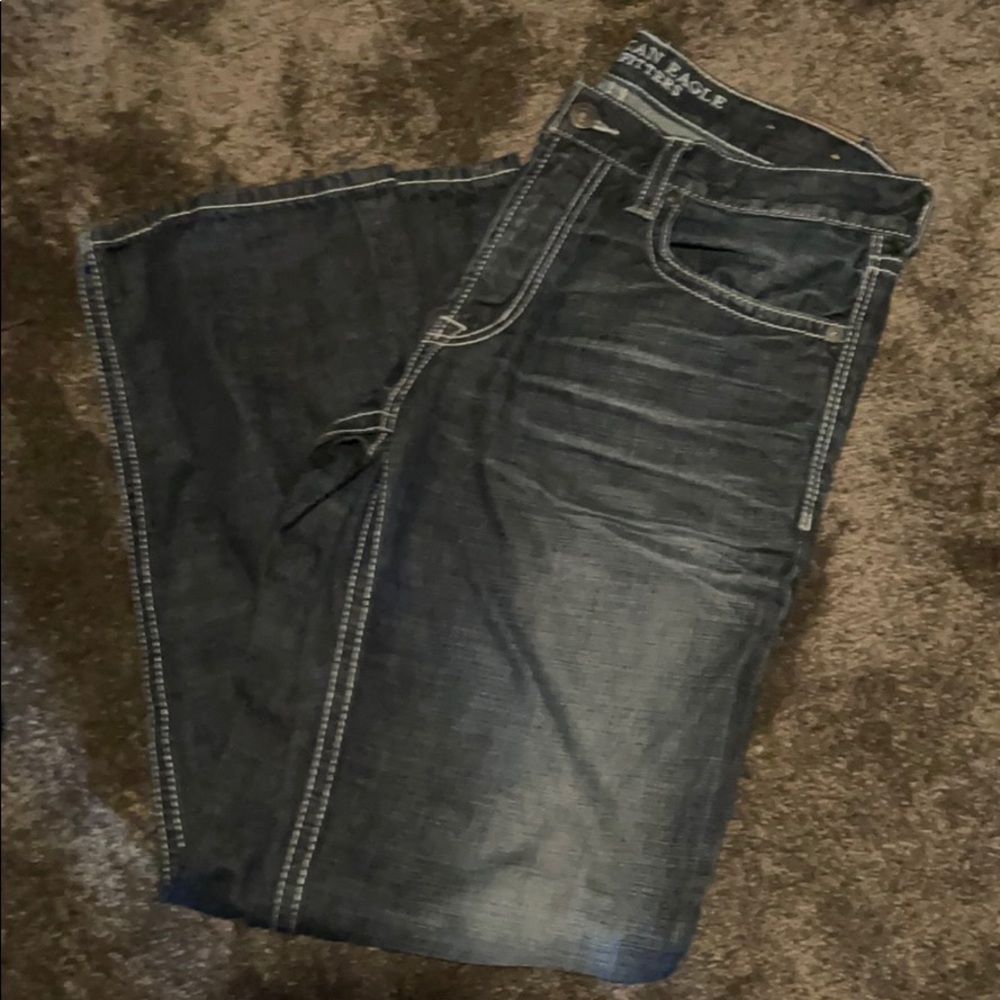 American Eagle men’s jeans